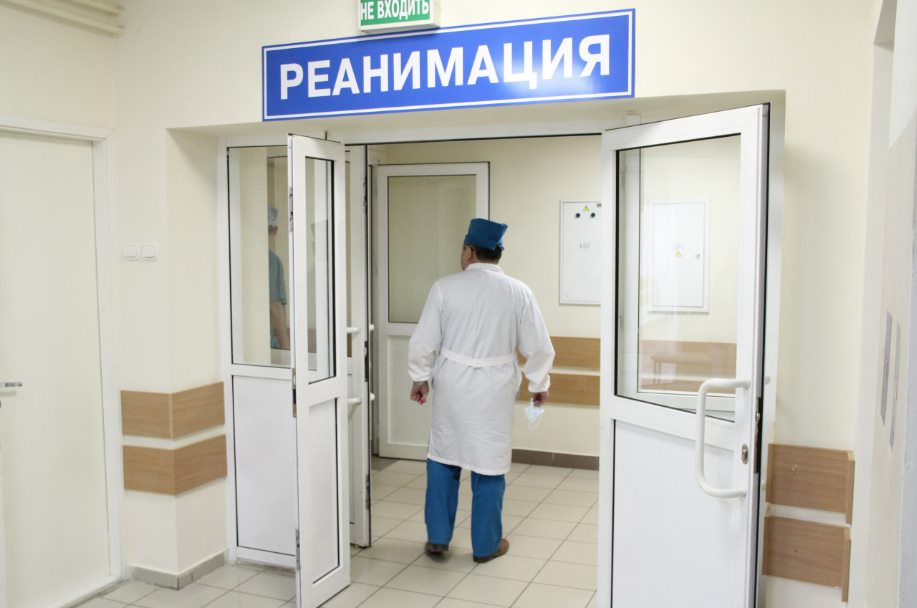 Министр здравоохранения Михаил Ратманов провел обход реанимационных отделений РКБ